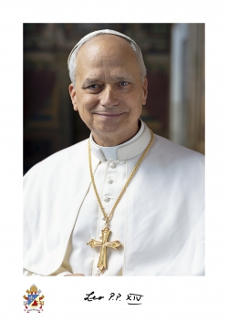 Foto-Ufficiale-Papa-Leone-XIV_Copyright-VATICAN-MEDIA.jpg
